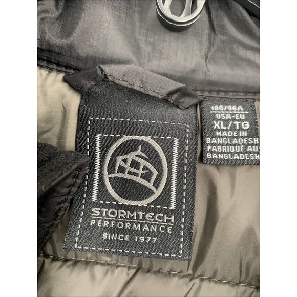 Stormtech Gravity Thermal Vest XL Black Puffer ID Investigation Discovery - Picture 5 of 10